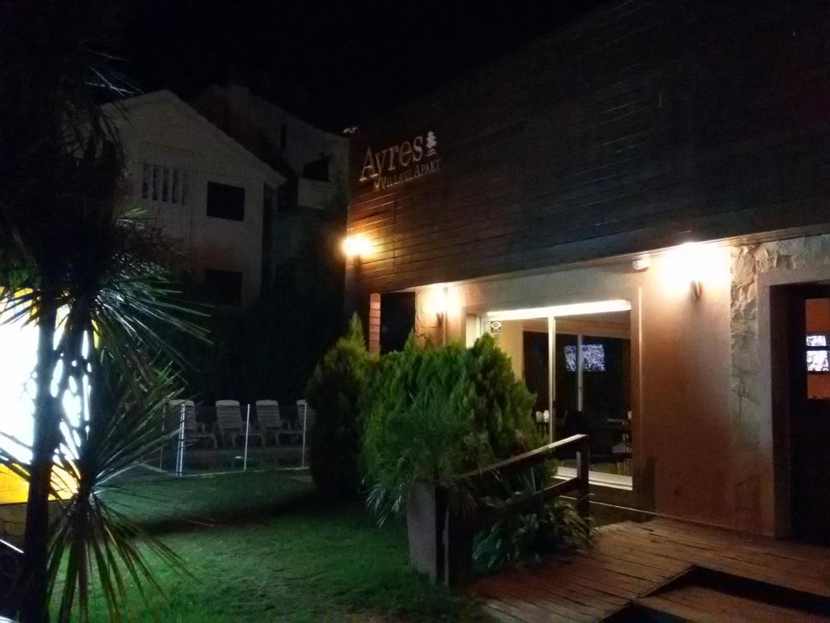 Ayres Village Apart Pinamar Bagian luar foto