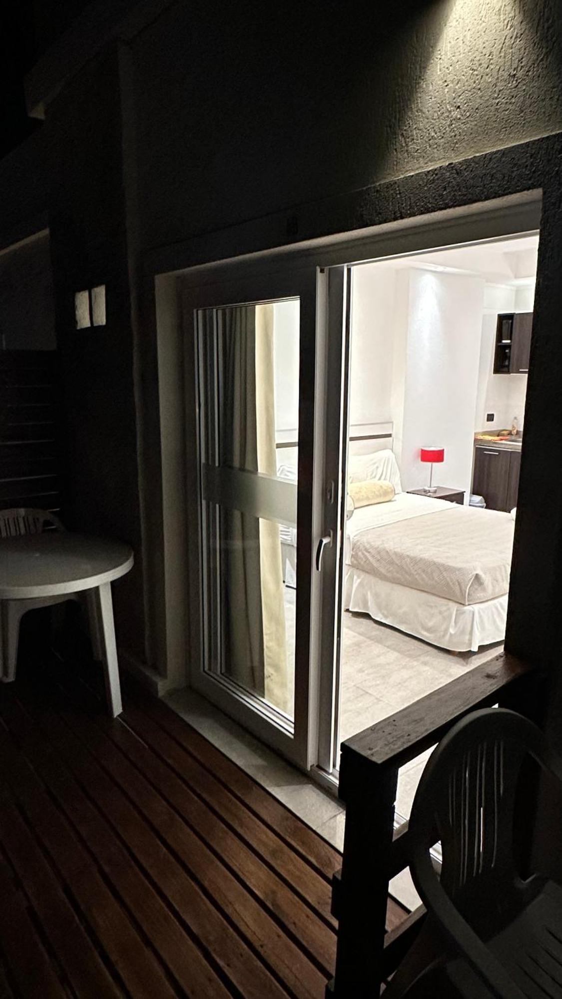 Ayres Village Apart Pinamar Bagian luar foto